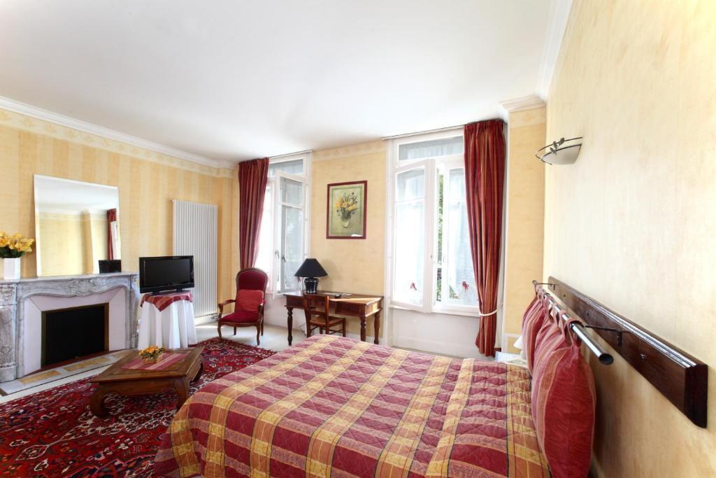 Hotel De Paris Charleville-Mézières Cameră foto